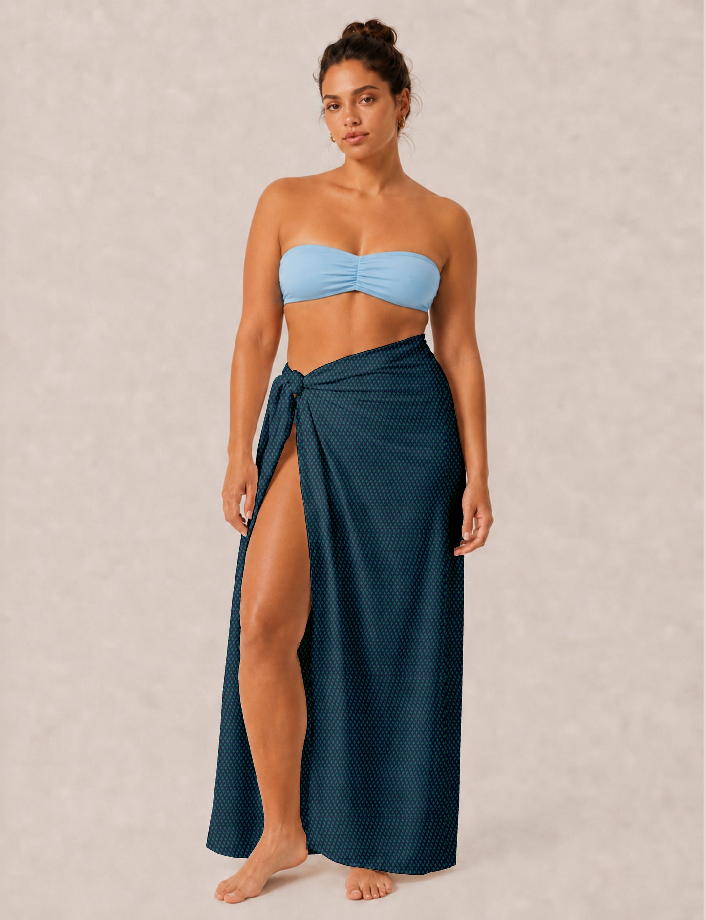 Explore sustainable elegance with our PAREO – a versatile piece for conscious fashion enthusiasts. More than an accessory, it's a statement of ethical clothing and green fashion. Ideal for getaways, this wrap-around works as a coverup, turban, or throw, showcasing our commitment to slow fashion, upcycled garments, and eco-friendly practices. Elevate your wardrobe with this eco-conscious and stylish pareo, a perfect addition to your collection of sustainable women's clothing.