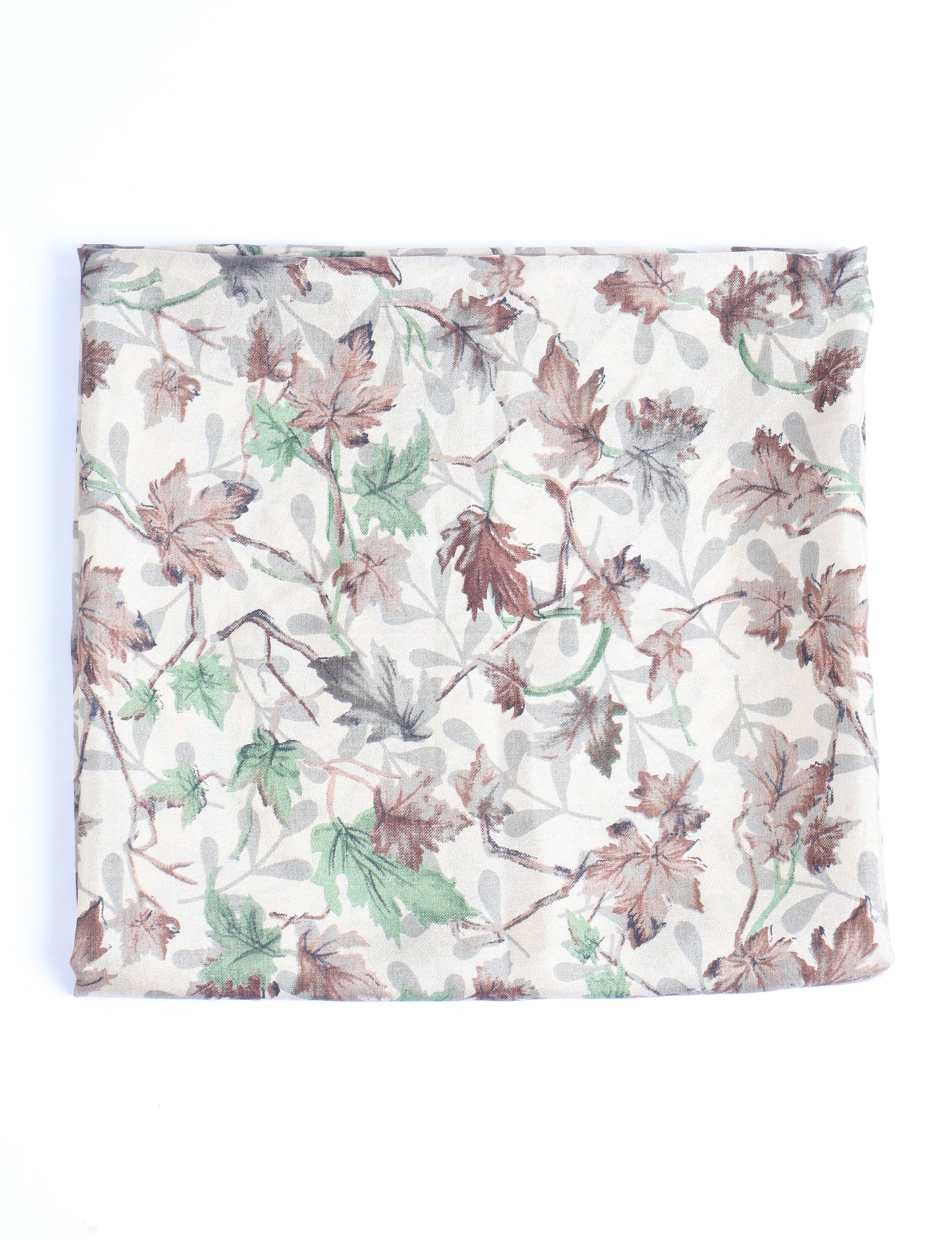 Explore sustainable elegance with our PAREO – a versatile piece for conscious fashion enthusiasts. More than an accessory, it's a statement of ethical clothing and green fashion. Ideal for getaways, this wrap-around works as a coverup, turban, or throw, showcasing our commitment to slow fashion, upcycled garments, and eco-friendly practices. Elevate your wardrobe with this eco-conscious and stylish pareo, a perfect addition to your collection of sustainable women's clothing.