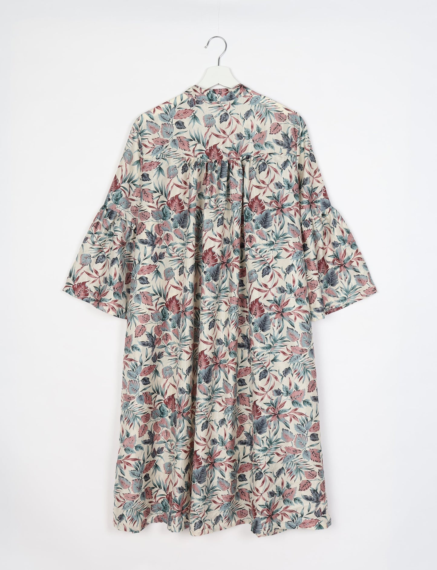 Discover ethical elegance with our Bell Sleeve Coat, handcrafted by Indian artisans from recycled materials. This sustainable fashion piece is a statement in eco-friendly clothing, combining style and consciousness effortlessly.