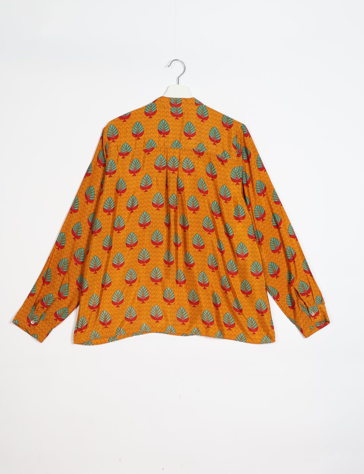 Versatile DAY BLOUSE, a sustainable wardrobe essential with a classic Johnny collar and full sleeves. Lightweight fabric for a comfortable fit, perfect for dressing up or down. Explore ethical clothing and green fashion with this eco-friendly and timeless piece, perfect for any occasion.