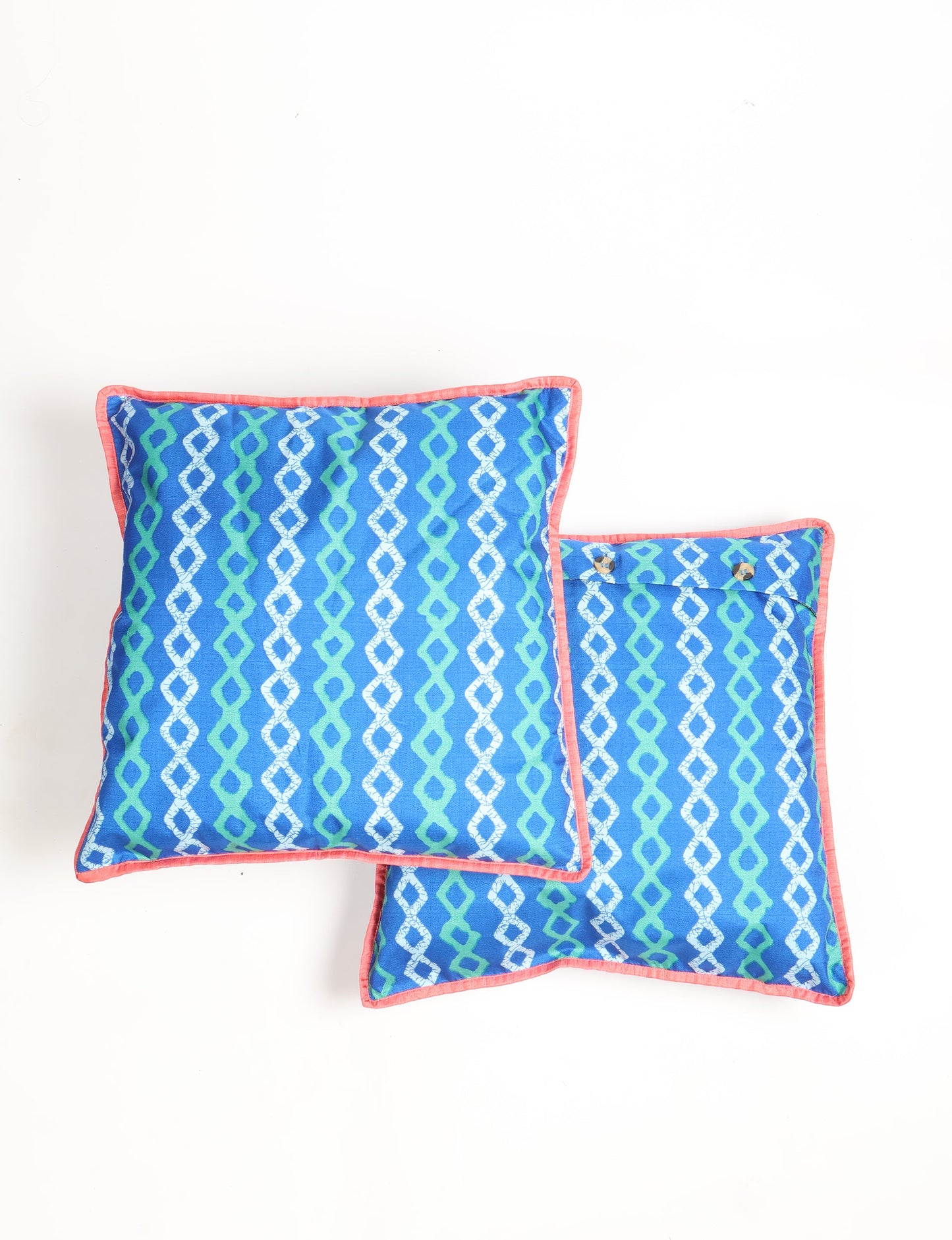 Upcycled sari cushion cover with piping edge, 40x40 cm, eco-friendly and sustainable home decor.