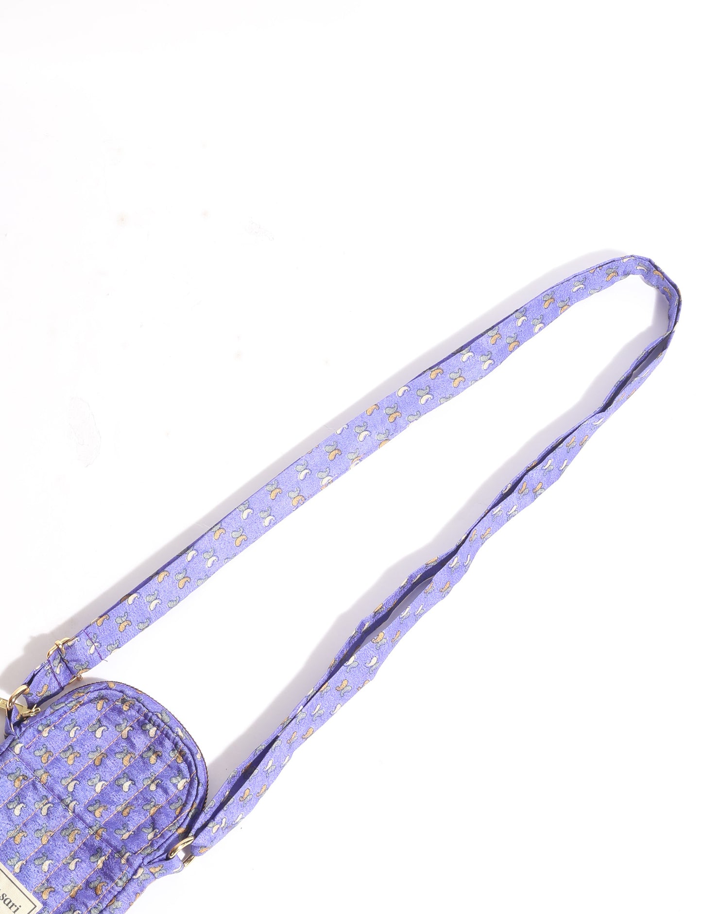 Quilted mobile bag compact crossbody phone pouch with adjustable strap and zip closure