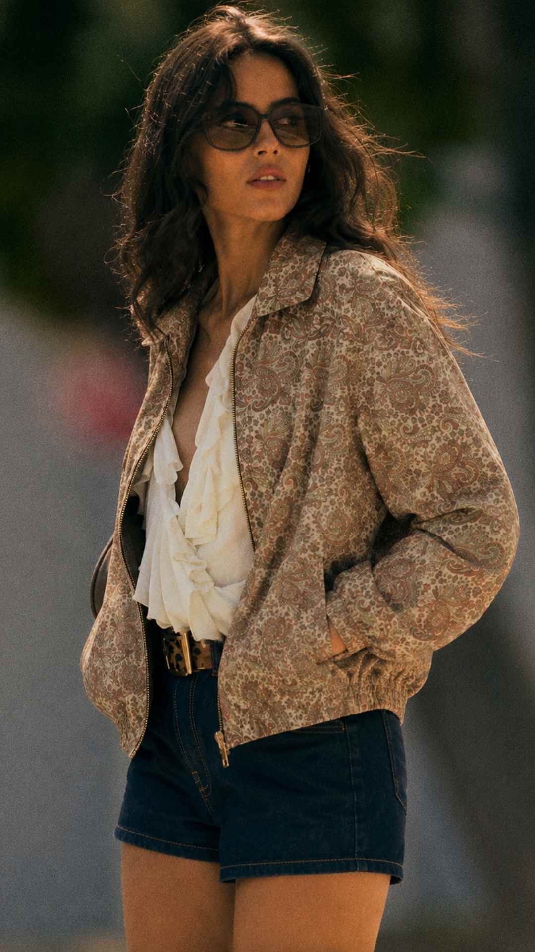 Statement Jackets for Women: How to Wear Bold Pieces Without Overdoing It