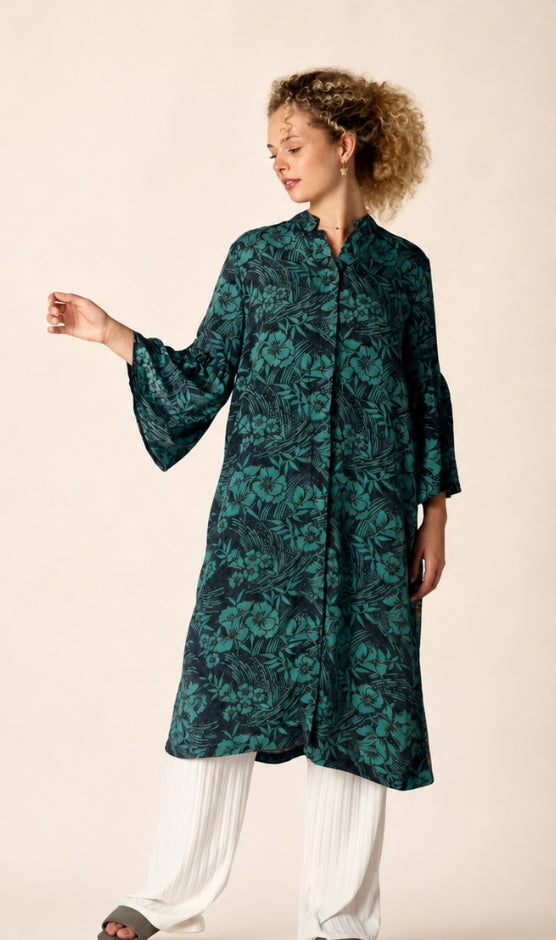 Bell sleeve coat