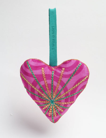 Timeless heart ornament