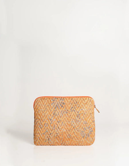 Quilted laptop sleeve 13_14