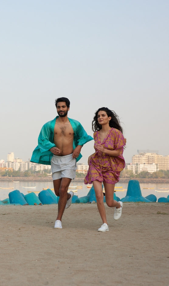 Short kaftan with lace