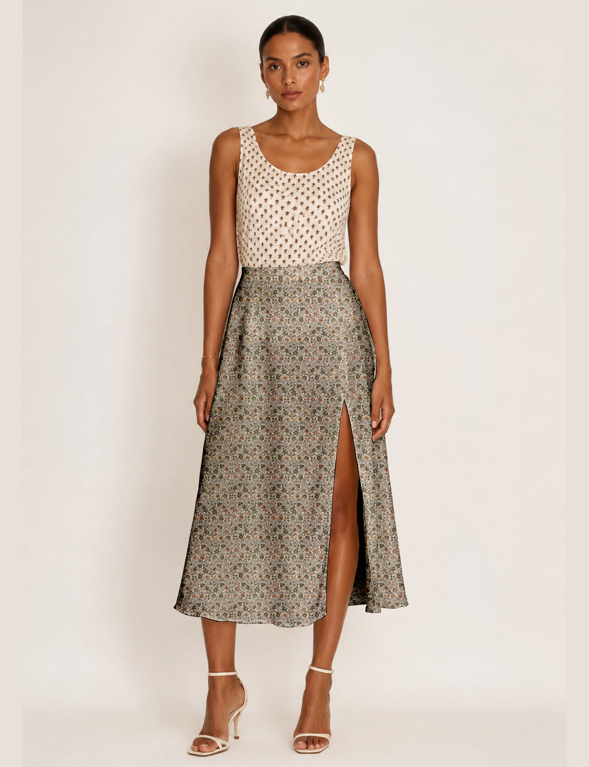 A line skirt with slit - Beige Floral