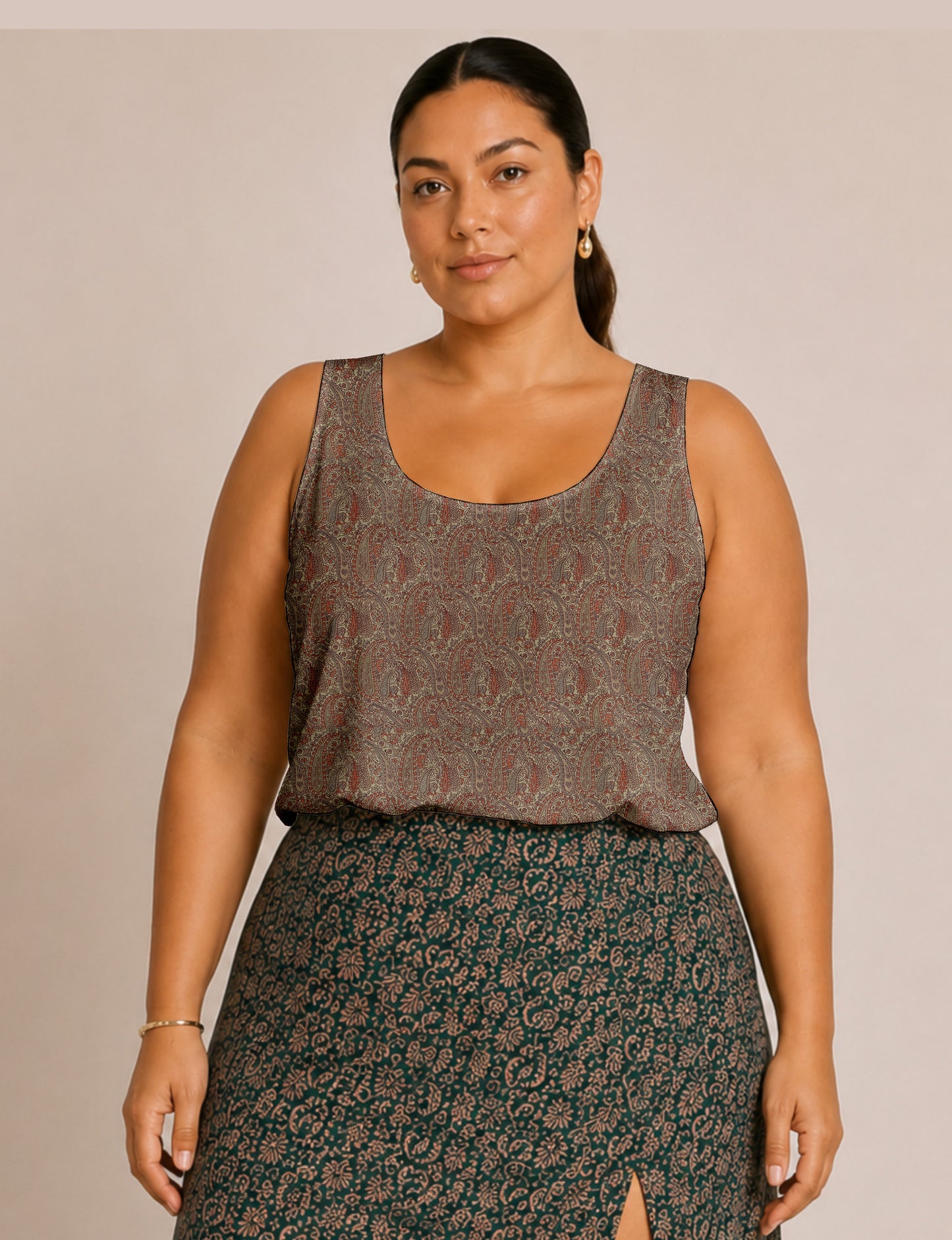 Sleeveless blouse - Beige Paisley