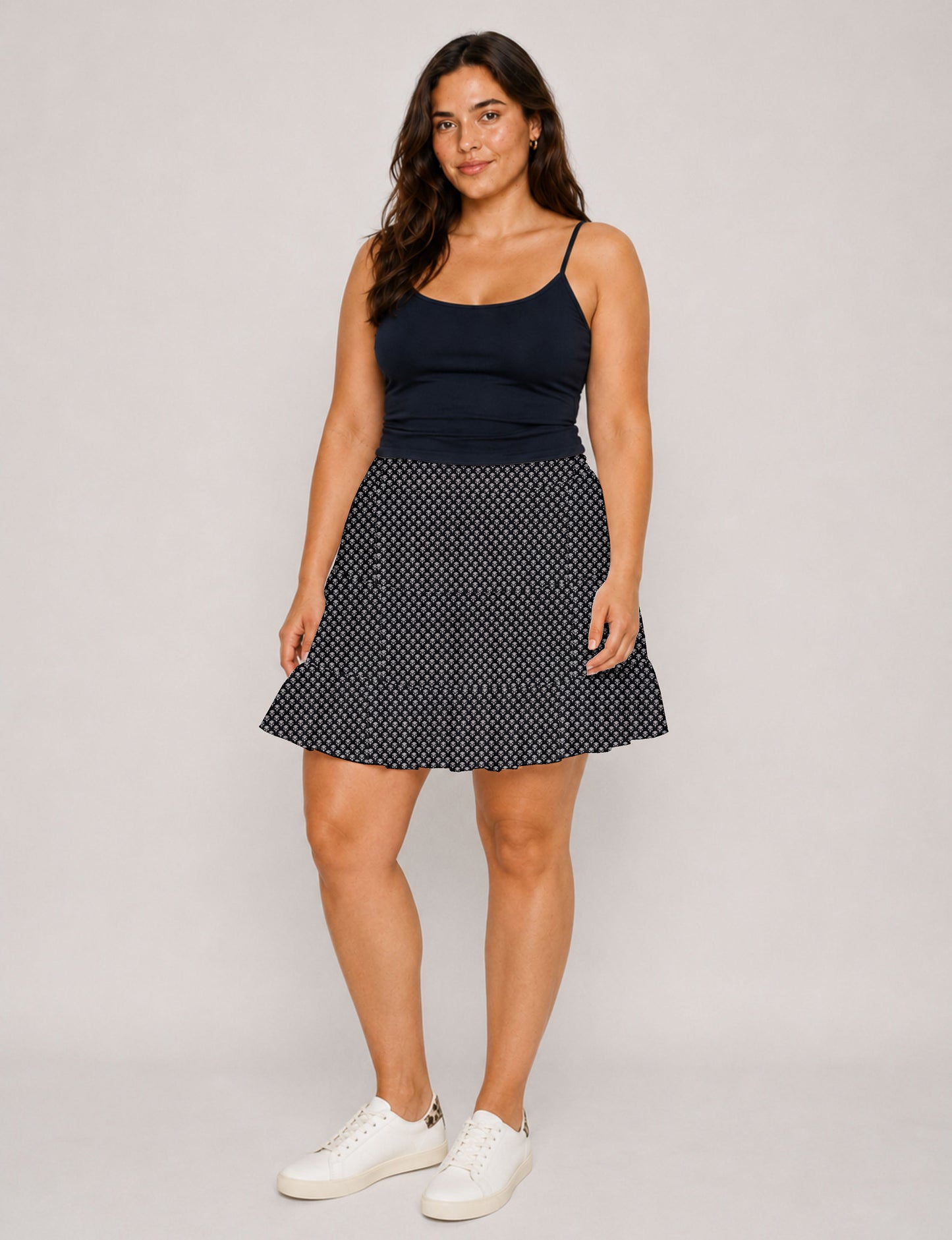 Short tiered skirt - Black Floral