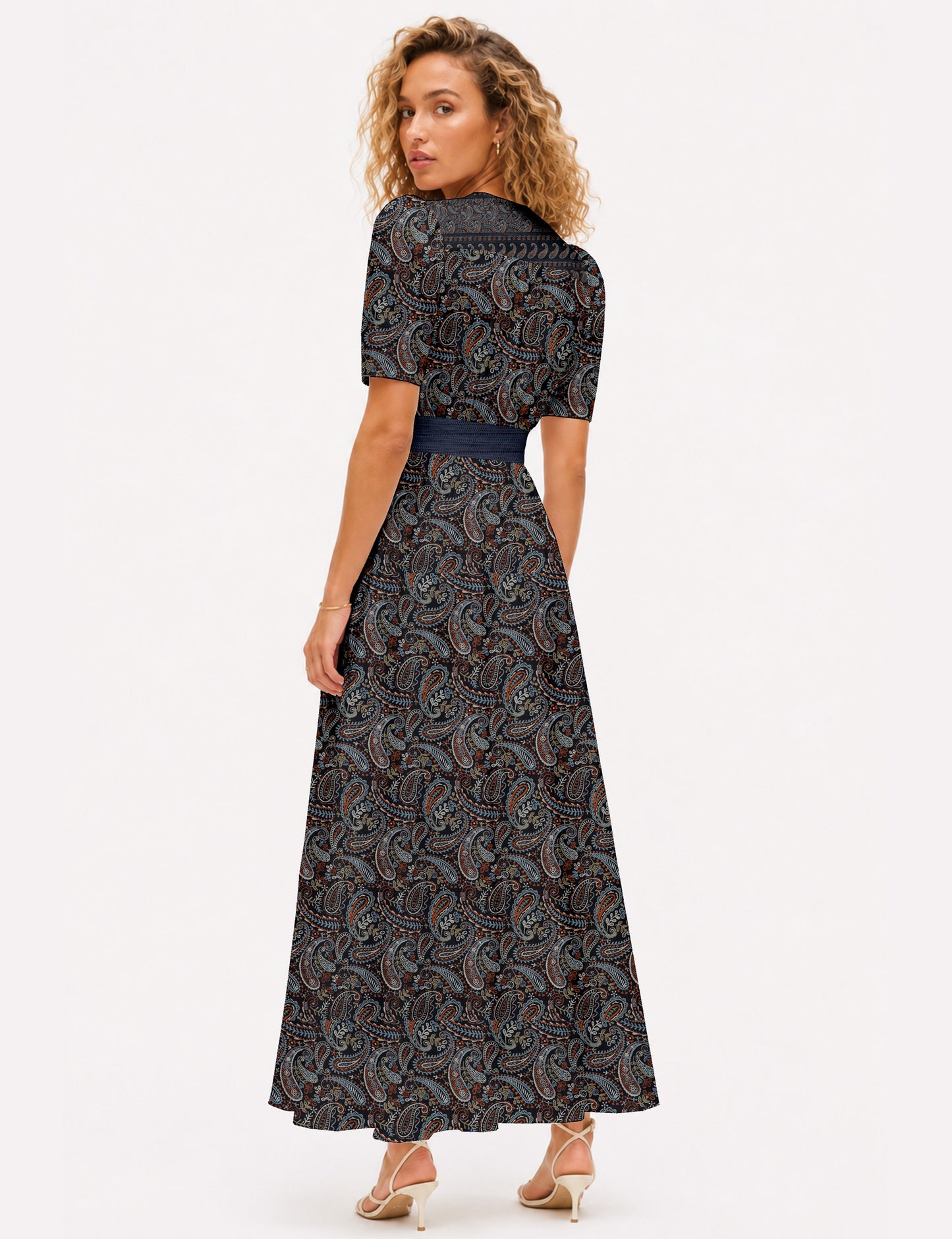 Maxi romantic dress - Black Paisley