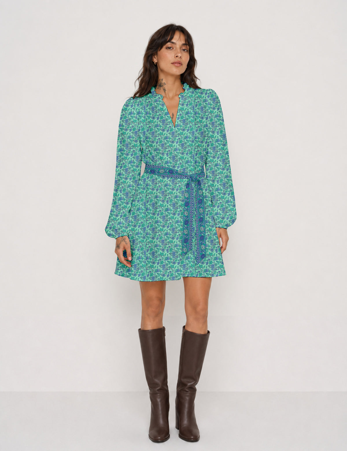 Swing dress with belt - Blue Floral