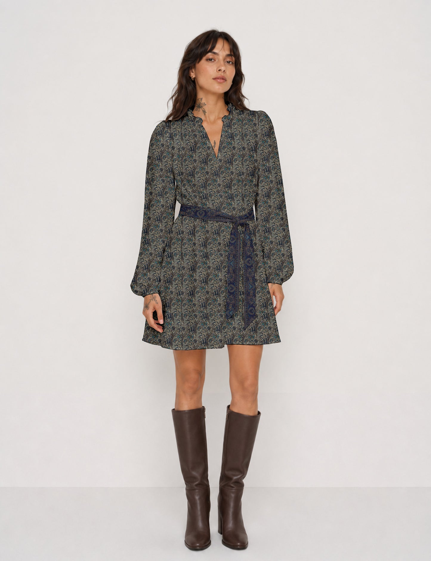 Swing dress with belt - Blue Paisley