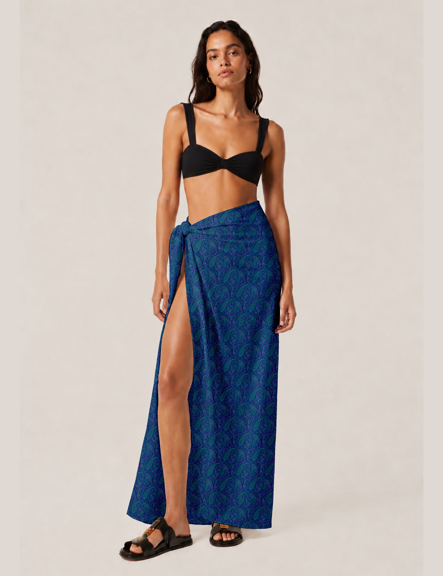 Explore sustainable elegance with our PAREO – a versatile piece for conscious fashion enthusiasts. More than an accessory, it's a statement of ethical clothing and green fashion. Ideal for getaways, this wrap-around works as a coverup, turban, or throw, showcasing our commitment to slow fashion, upcycled garments, and eco-friendly practices. Elevate your wardrobe with this eco-conscious and stylish pareo, a perfect addition to your collection of sustainable women's clothing.