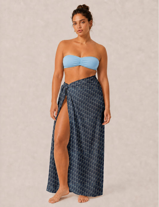 Explore sustainable elegance with our PAREO – a versatile piece for conscious fashion enthusiasts. More than an accessory, it's a statement of ethical clothing and green fashion. Ideal for getaways, this wrap-around works as a coverup, turban, or throw, showcasing our commitment to slow fashion, upcycled garments, and eco-friendly practices. Elevate your wardrobe with this eco-conscious and stylish pareo, a perfect addition to your collection of sustainable women's clothing.