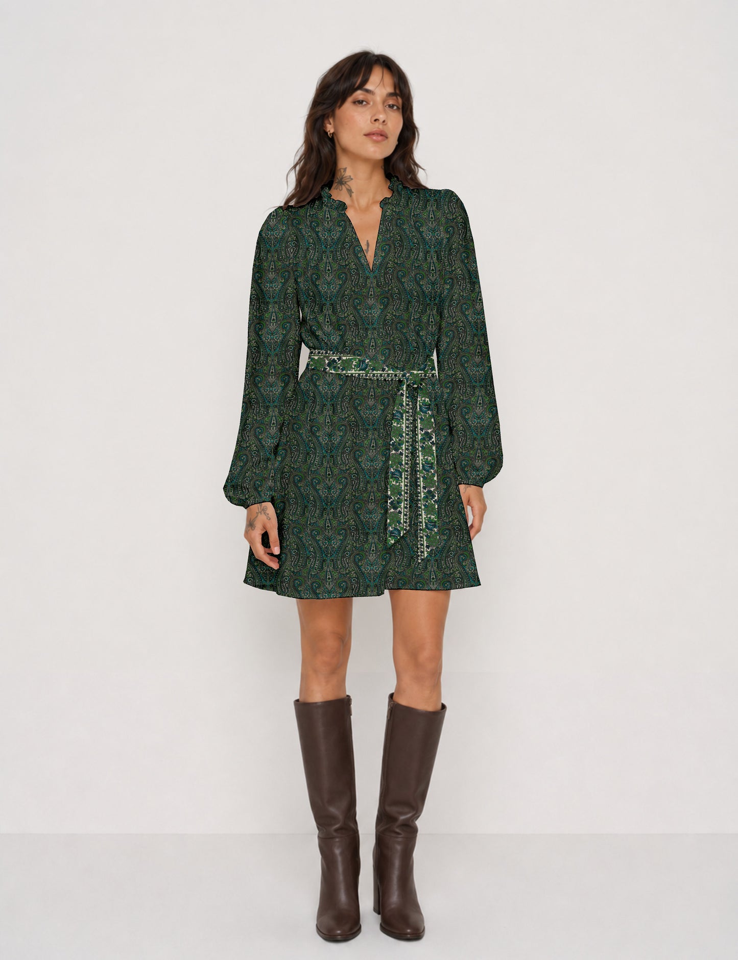 Swing dress with belt - Green Paisley