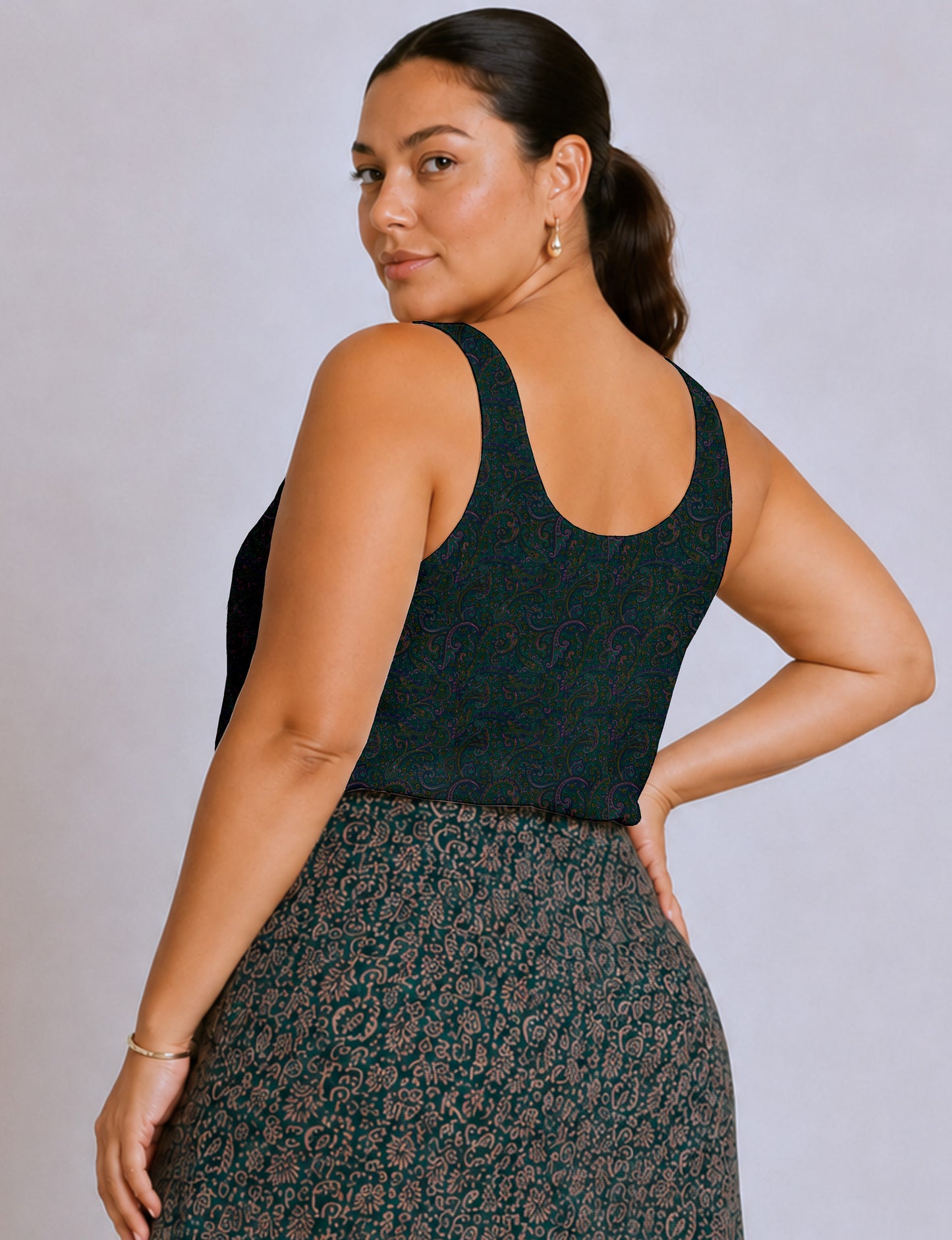 Sleeveless blouse - Green Paisley
