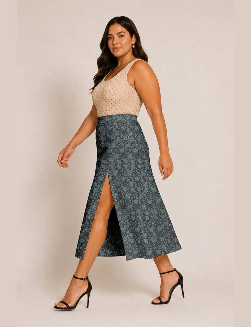 A line skirt with slit - Grey Floral