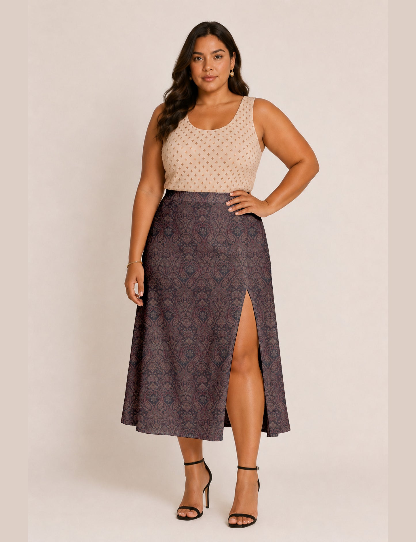 A line skirt with slit - Grey Paisley
