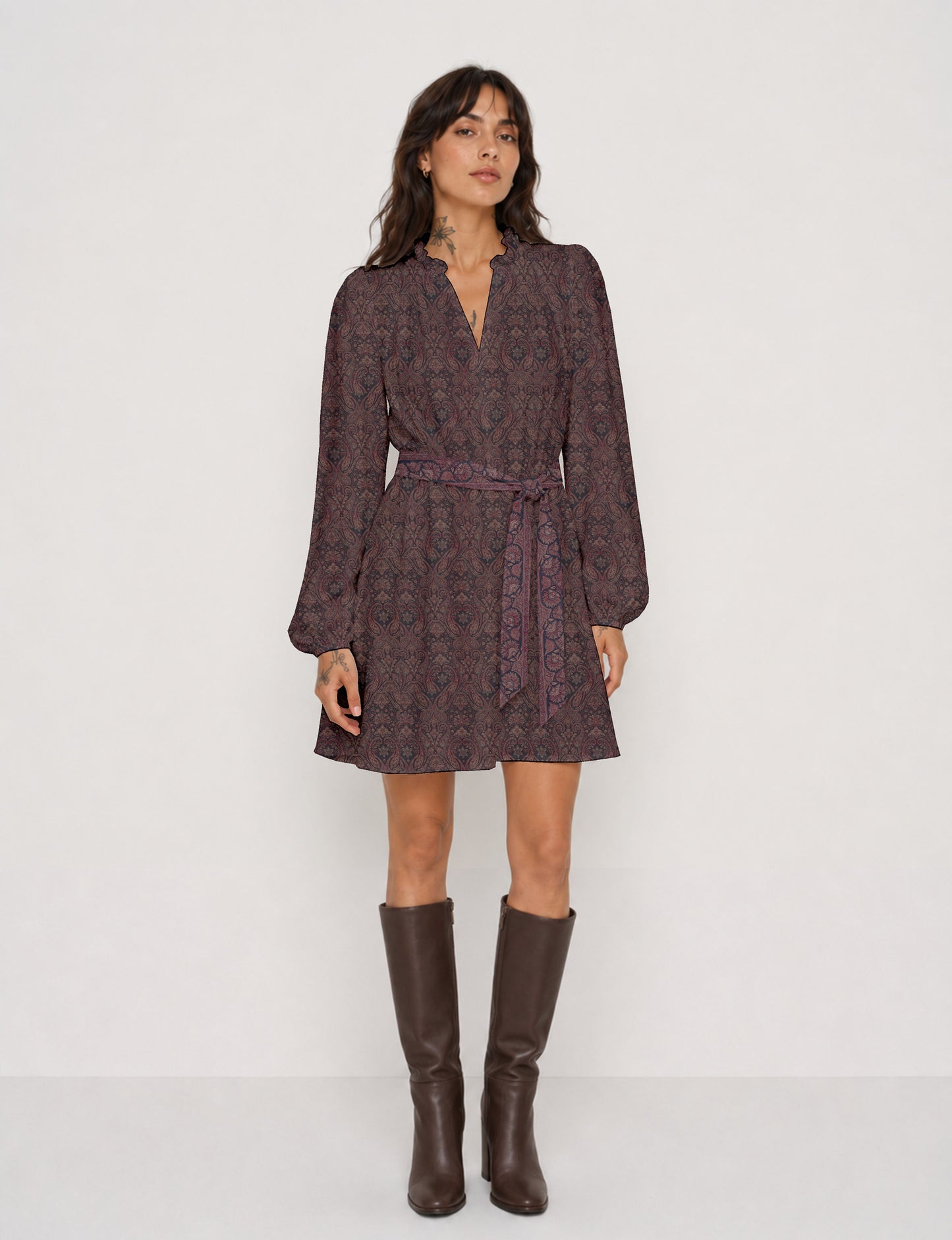 Swing dress with belt - Grey Paisley
