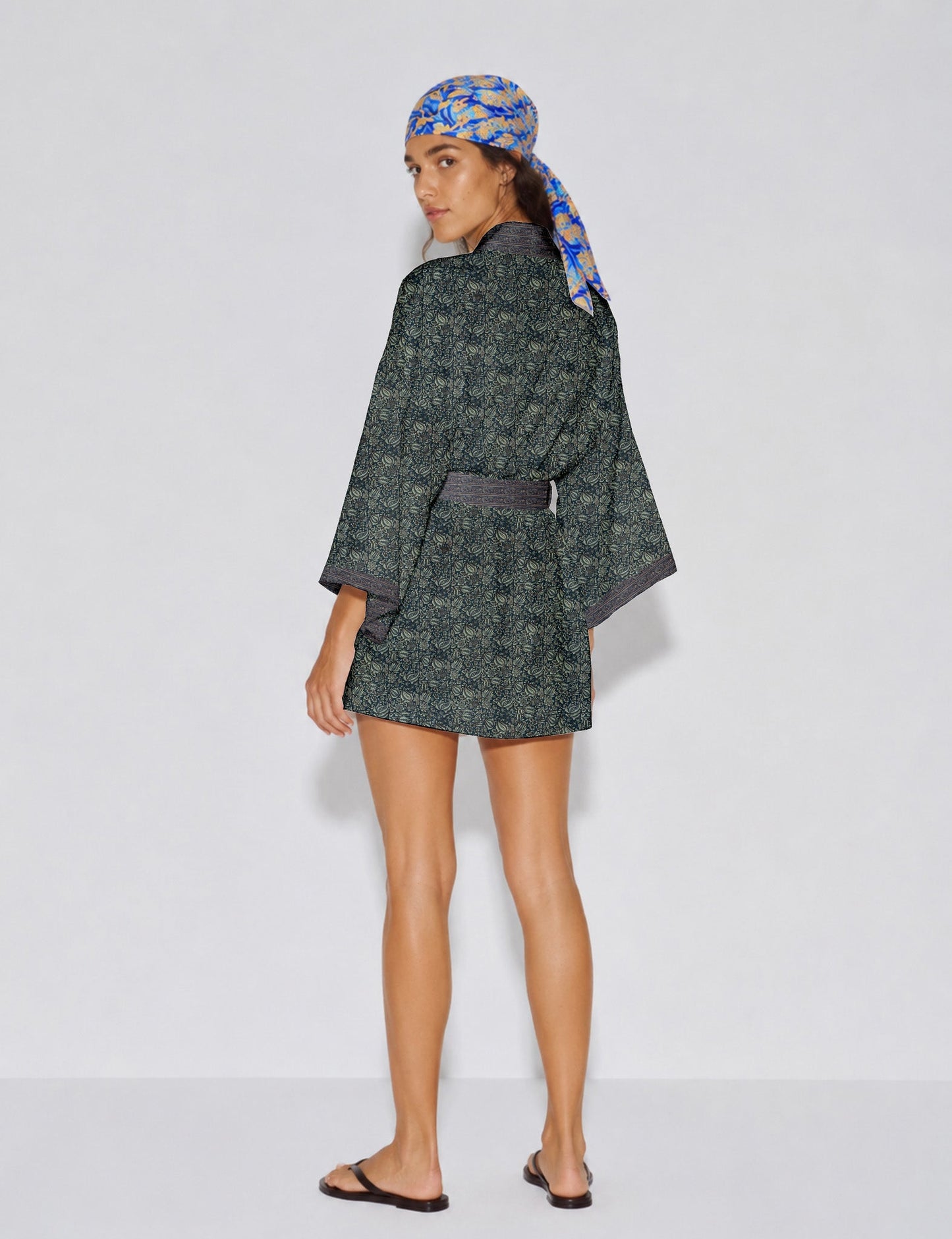 Short kimono robe - Grey Tropical