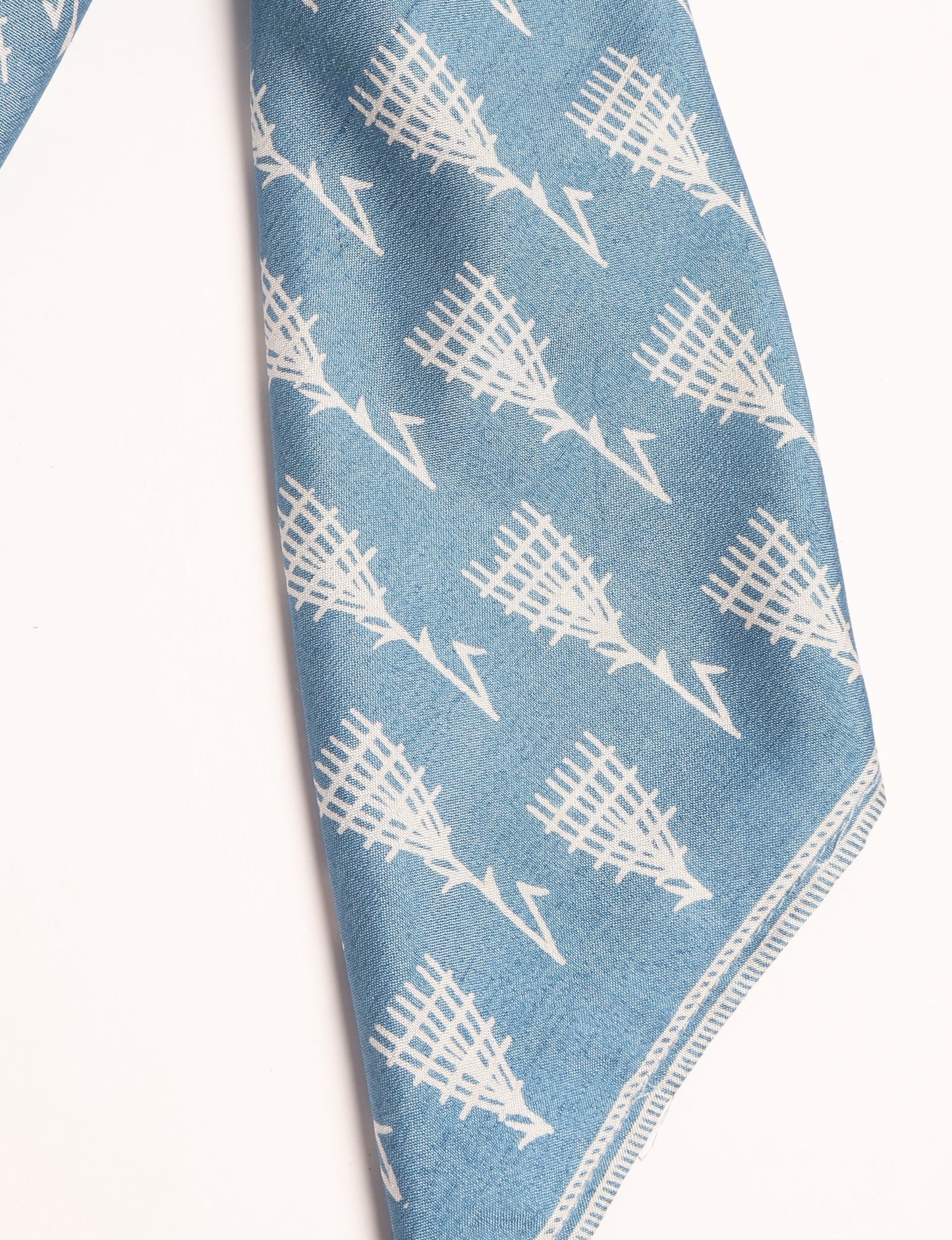 Chic and eco-friendly FOULARD square scarves, perfect for dressing up any outfit. Versatile styling around the head or neck for sunny days outdoors and evenings indoors, in warm and cooler climes. Ethical, eco-friendly, and stylish accessories to elevate your sustainable fashion game.