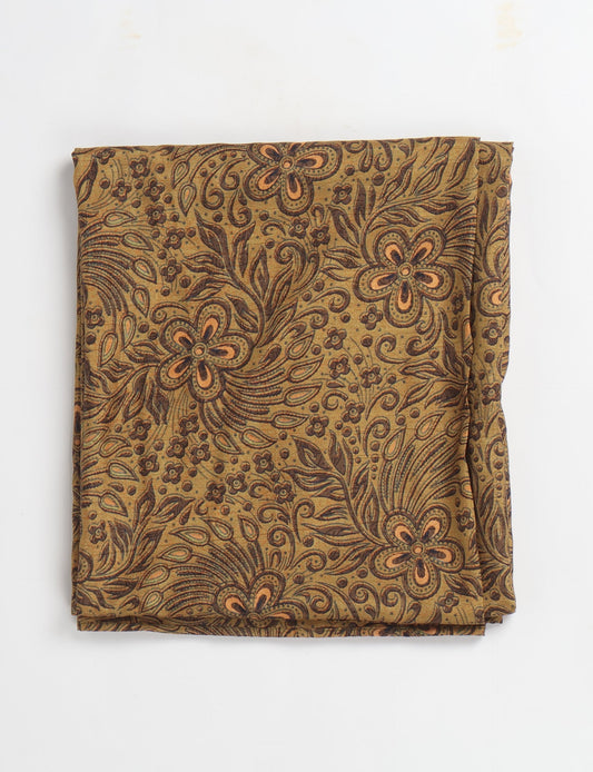 Explore sustainable elegance with our PAREO – a versatile piece for conscious fashion enthusiasts. More than an accessory, it's a statement of ethical clothing and green fashion. Ideal for getaways, this wrap-around works as a coverup, turban, or throw, showcasing our commitment to slow fashion, upcycled garments, and eco-friendly practices. Elevate your wardrobe with this eco-conscious and stylish pareo, a perfect addition to your collection of sustainable women's clothing.