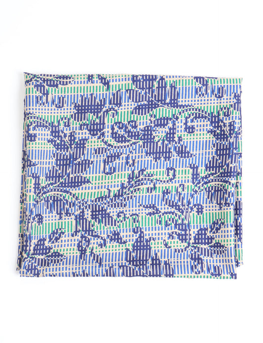 Explore sustainable elegance with our PAREO – a versatile piece for conscious fashion enthusiasts. More than an accessory, it's a statement of ethical clothing and green fashion. Ideal for getaways, this wrap-around works as a coverup, turban, or throw, showcasing our commitment to slow fashion, upcycled garments, and eco-friendly practices. Elevate your wardrobe with this eco-conscious and stylish pareo, a perfect addition to your collection of sustainable women's clothing.