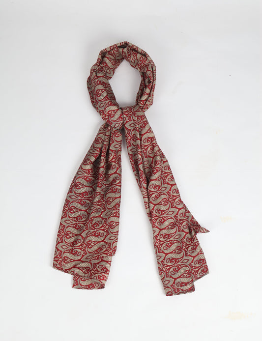 Wrap yourself in style with our printed rectangular stole, designed for neck, shoulders, or waist. Ethically crafted and embracing sustainability, this versatile accessory is a perfect addition to your wardrobe. Experience the beauty of eco-friendly fashion with our conscious clothing collection.