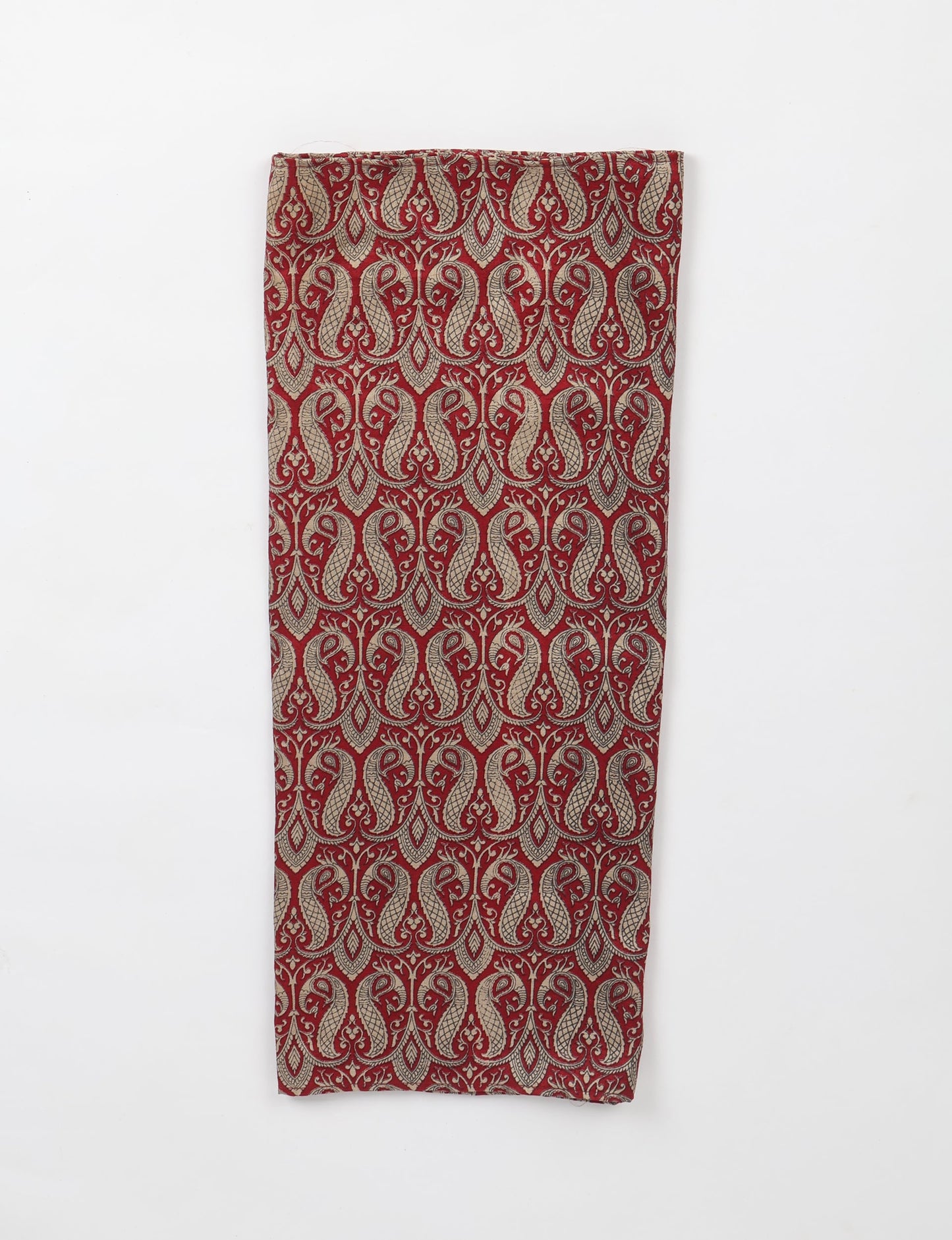 Wrap yourself in style with our printed rectangular stole, designed for neck, shoulders, or waist. Ethically crafted and embracing sustainability, this versatile accessory is a perfect addition to your wardrobe. Experience the beauty of eco-friendly fashion with our conscious clothing collection.