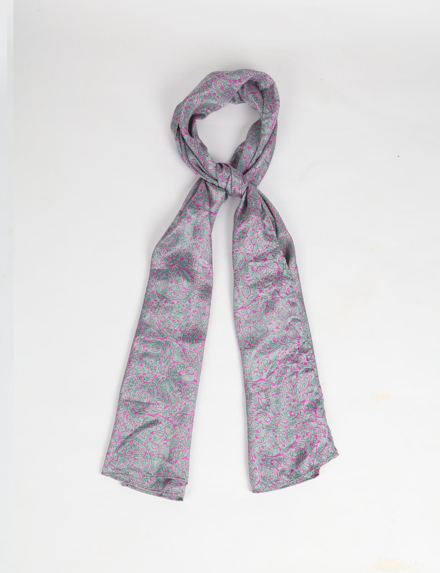 Wrap yourself in style with our printed rectangular stole, designed for neck, shoulders, or waist. Ethically crafted and embracing sustainability, this versatile accessory is a perfect addition to your wardrobe. Experience the beauty of eco-friendly fashion with our conscious clothing collection.