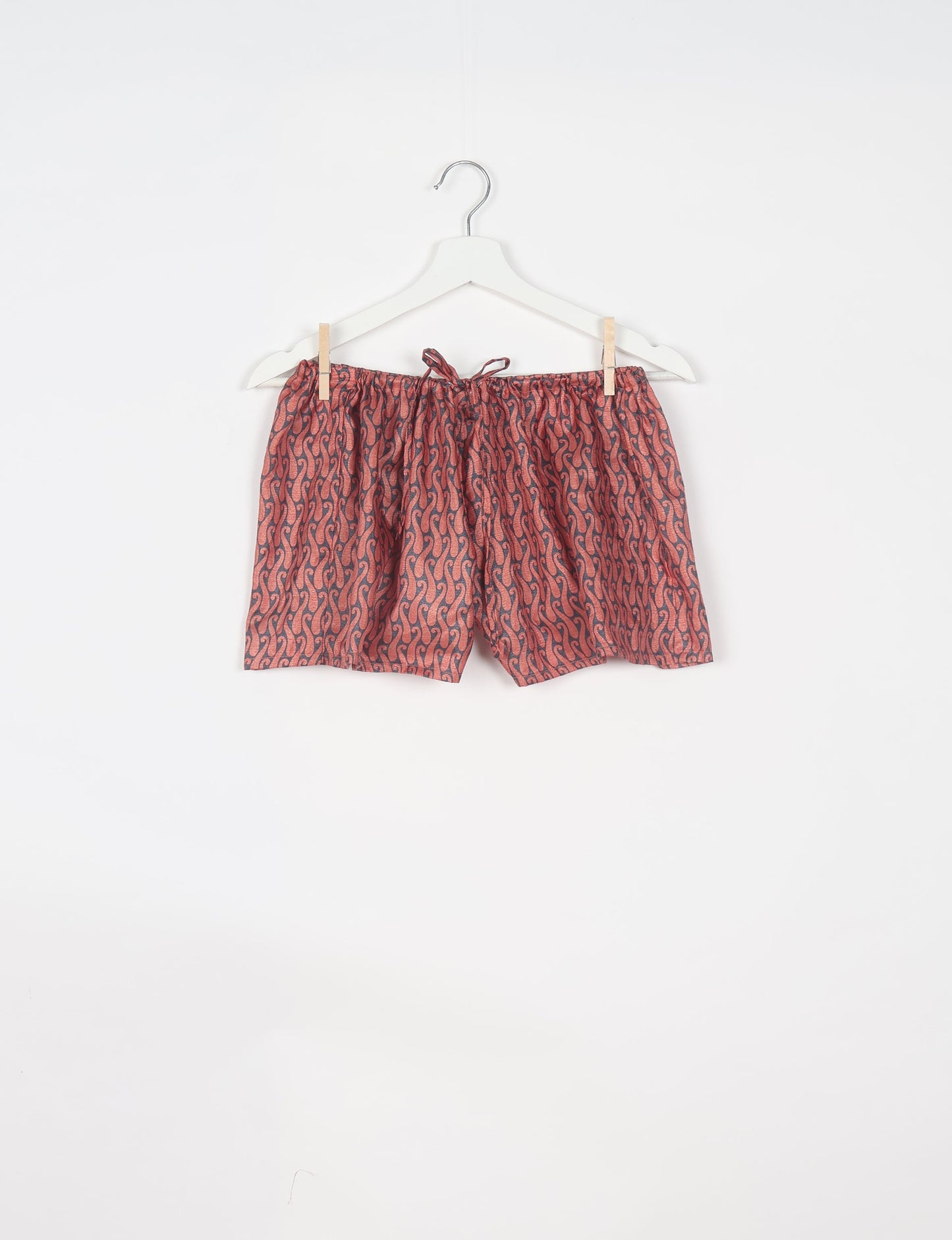 Elevate your wardrobe with our eco-friendly shorts. The all-around elastic waist and drawstring tie provide comfort and style. Crafted with ethical and sustainable practices, these shorts redefine green fashion, making them a perfect addition to your conscious clothing collection.