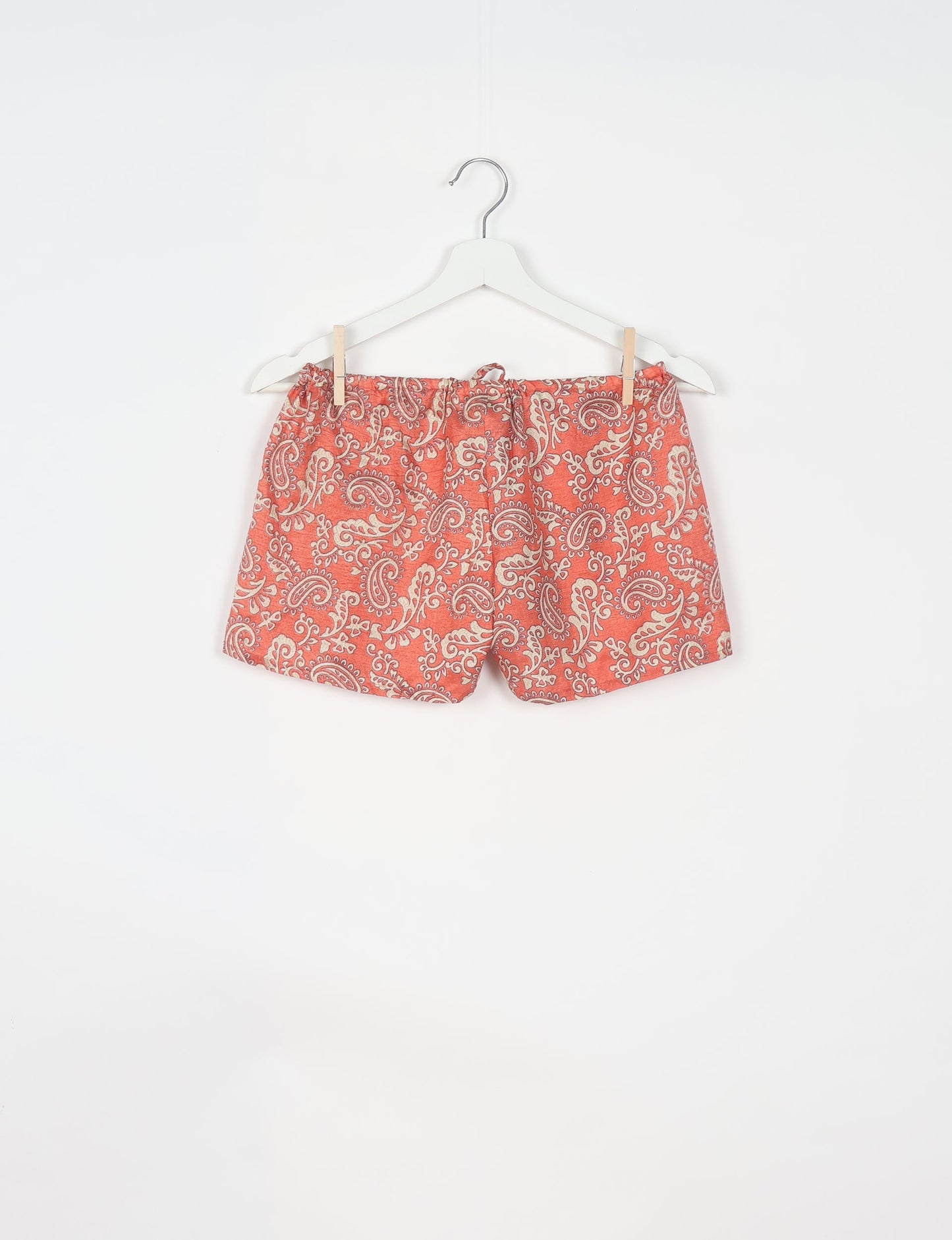Elevate your wardrobe with our eco-friendly shorts. The all-around elastic waist and drawstring tie provide comfort and style. Crafted with ethical and sustainable practices, these shorts redefine green fashion, making them a perfect addition to your conscious clothing collection.