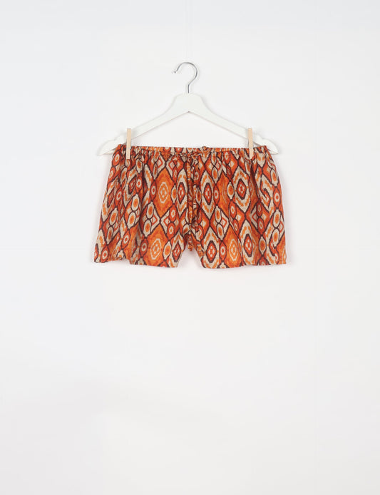 Elevate your wardrobe with our eco-friendly shorts. The all-around elastic waist and drawstring tie provide comfort and style. Crafted with ethical and sustainable practices, these shorts redefine green fashion, making them a perfect addition to your conscious clothing collection.