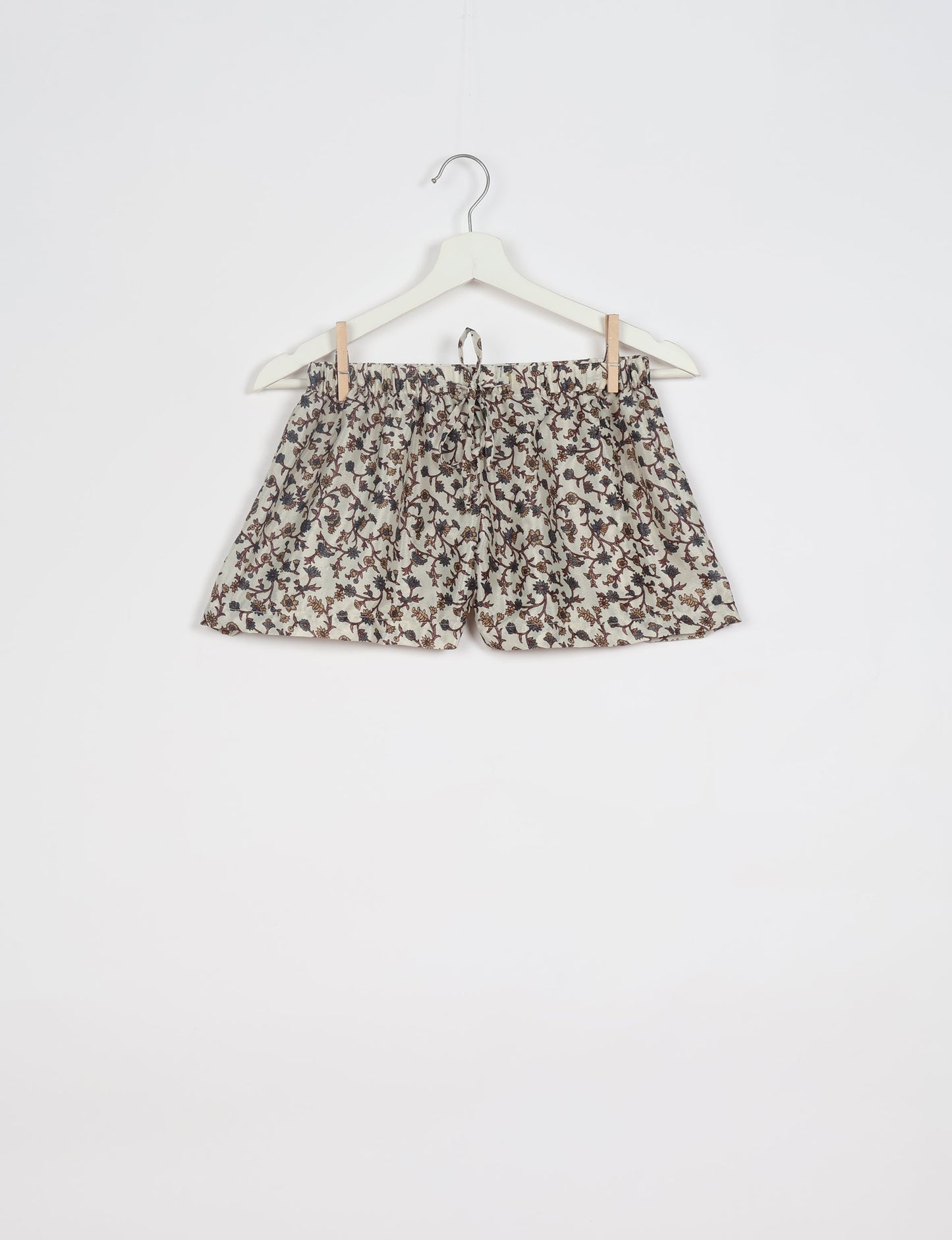 Elevate your wardrobe with our eco-friendly shorts. The all-around elastic waist and drawstring tie provide comfort and style. Crafted with ethical and sustainable practices, these shorts redefine green fashion, making them a perfect addition to your conscious clothing collection.