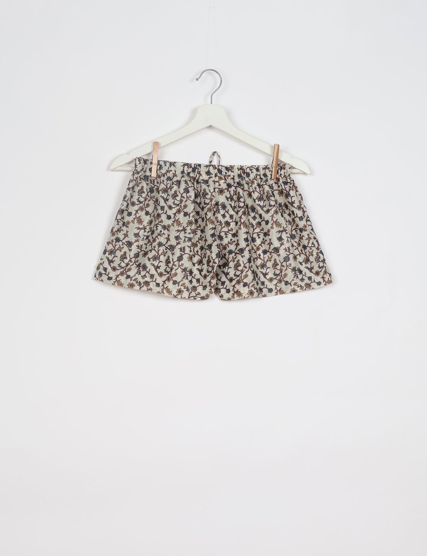 Elevate your wardrobe with our eco-friendly shorts. The all-around elastic waist and drawstring tie provide comfort and style. Crafted with ethical and sustainable practices, these shorts redefine green fashion, making them a perfect addition to your conscious clothing collection.