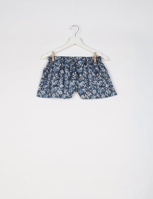 Elevate your wardrobe with our eco-friendly shorts. The all-around elastic waist and drawstring tie provide comfort and style. Crafted with ethical and sustainable practices, these shorts redefine green fashion, making them a perfect addition to your conscious clothing collection.