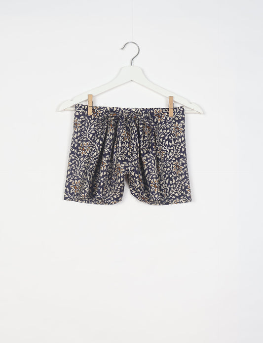 Elevate your wardrobe with our eco-friendly shorts. The all-around elastic waist and drawstring tie provide comfort and style. Crafted with ethical and sustainable practices, these shorts redefine green fashion, making them a perfect addition to your conscious clothing collection.