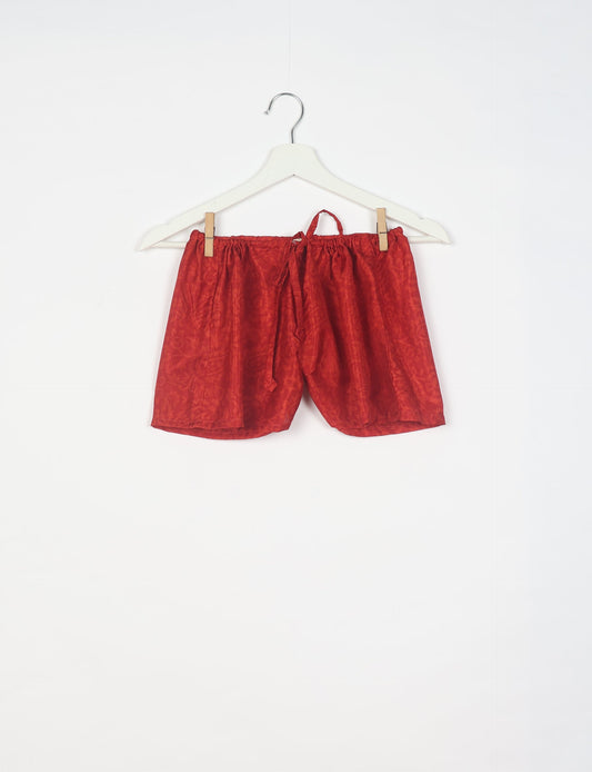 Elevate your wardrobe with our eco-friendly shorts. The all-around elastic waist and drawstring tie provide comfort and style. Crafted with ethical and sustainable practices, these shorts redefine green fashion, making them a perfect addition to your conscious clothing collection.