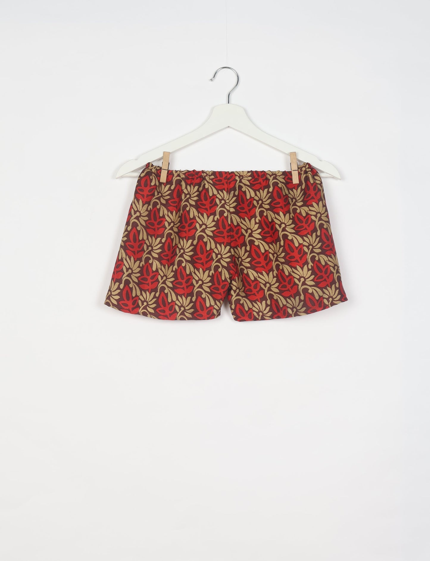 Elevate your wardrobe with our eco-friendly shorts. The all-around elastic waist and drawstring tie provide comfort and style. Crafted with ethical and sustainable practices, these shorts redefine green fashion, making them a perfect addition to your conscious clothing collection.