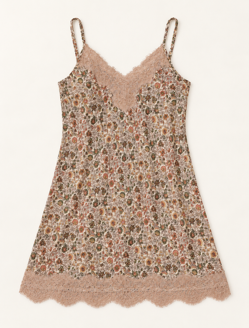Experience nighttime luxury with our NIGHT DRESS – a true sleeping beauty crafted from upcycled sari fabric by dedicated artisans. Seamlessly combining purpose and comfort, these nightdresses offer a relaxed fit and lightweight material, ideal for sleeping, lounging, or enjoying a tranquil moment sipping coffee on your balcony.