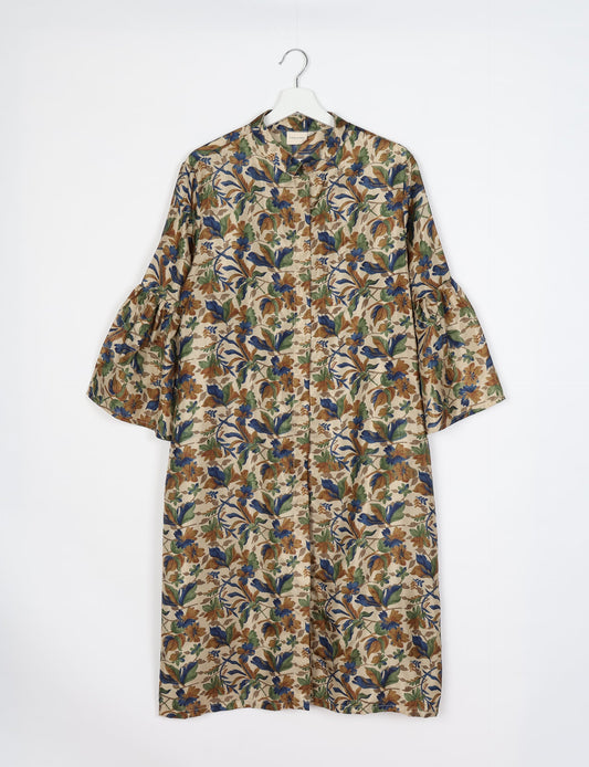 Discover ethical elegance with our Bell Sleeve Coat, handcrafted by Indian artisans from recycled materials. This sustainable fashion piece is a statement in eco-friendly clothing, combining style and consciousness effortlessly.