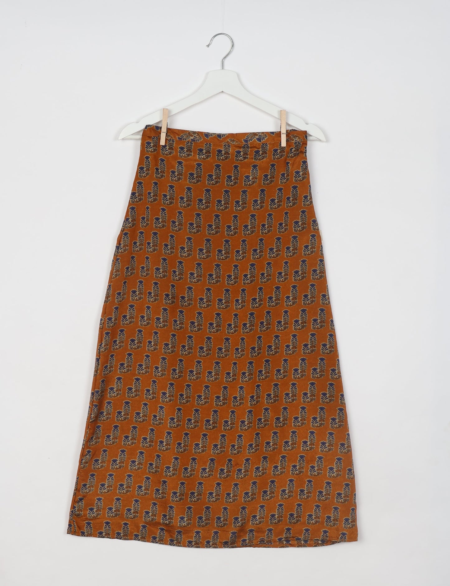 Sustainable A LINE SKIRT, a high-fashion choice for conscious individuals. Fitted at the waist, ankle-length, and ethically crafted for eco-friendly style.