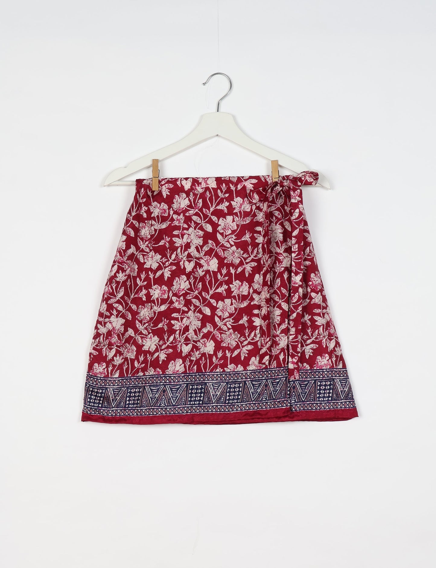 Revolutionize your look with our Wraparound Skirt – short, stylish, and suitable for all waist sizes. Ethical and sustainable, this skirt is a statement in eco-friendly fashion. Embrace conscious clothing with a touch of flair