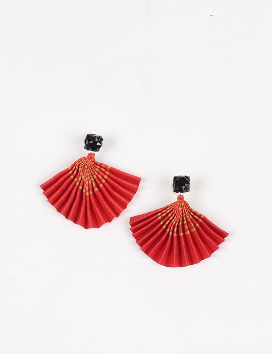 Elevate your style sustainably with our PLEATED EARRINGS – a harmonious blend of ethical fashion and eco-conscious design. Fashioned using innovative heat setting techniques on pre-loved Indian saris, these accessories showcase a commitment to slow fashion and upcycled fashion. Enjoy planet-friendly charm with hypoallergy tested metal hooks, nickel, and lead-free for a skin-friendly touch.