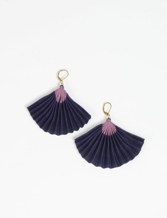 Elevate your style sustainably with our PLEATED EARRINGS – a timeless creation from pre-loved Indian saris, crafted using innovative heat setting techniques. Align with ethical clothing, green fashion, and slow fashion, these earrings are a statement of mindful elegance. Hypoallergy tested metal hooks make them a skin-friendly, sustainable choice.