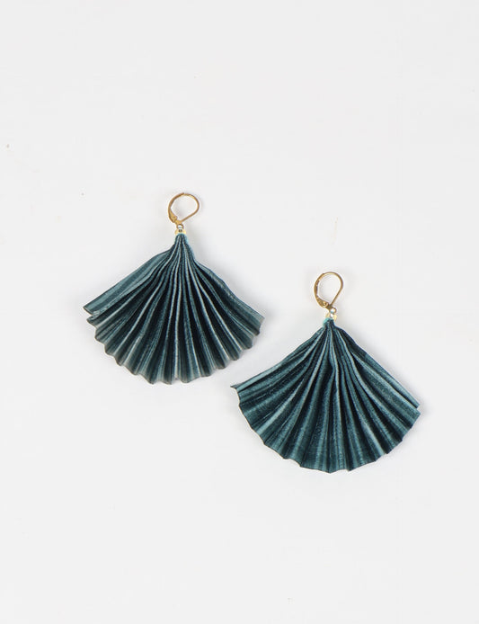 Elevate your style sustainably with our PLEATED EARRINGS – a timeless creation from pre-loved Indian saris, crafted using innovative heat setting techniques. Align with ethical clothing, green fashion, and slow fashion, these earrings are a statement of mindful elegance. Hypoallergy tested metal hooks make them a skin-friendly, sustainable choice.