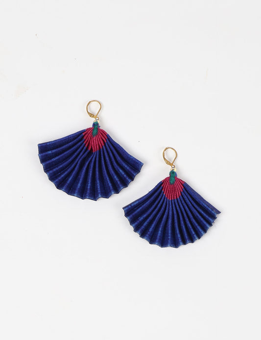 Elevate your style sustainably with our PLEATED EARRINGS – a timeless creation from pre-loved Indian saris, crafted using innovative heat setting techniques. Align with ethical clothing, green fashion, and slow fashion, these earrings are a statement of mindful elegance. Hypoallergy tested metal hooks make them a skin-friendly, sustainable choice.