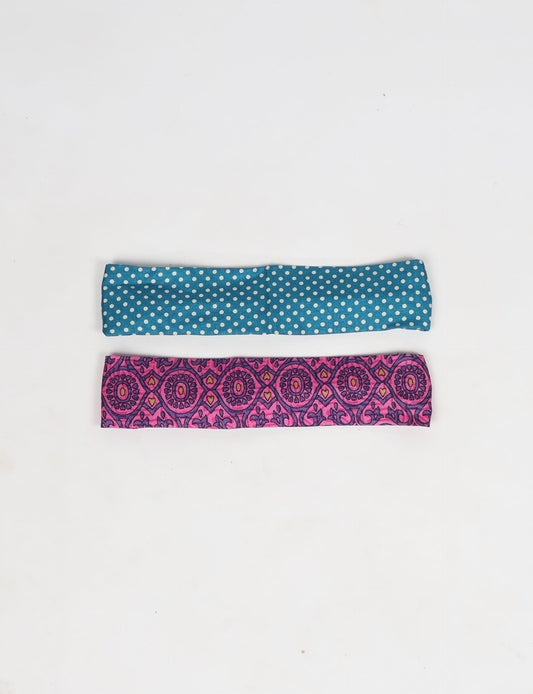 Upcycled sari elastic headband in colorful recycled fabric, handmade with zero waste clothing practices—an example of ethical clothing, fair trade fashion, and eco friendly fashion supporting climate neutral, sustainable women’s clothing.