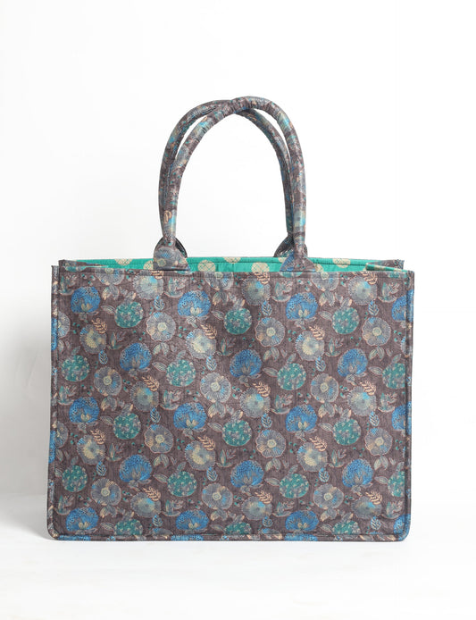 Elevate your eco-friendly style with our Work Tote Bag, a semi-structured, sustainable masterpiece. Soft padded handles, contrast lining, and an inside zipper pocket make it both stylish and functional. Perfect for carrying your laptop and more, this tote stands tall as a symbol of conscious fashion.